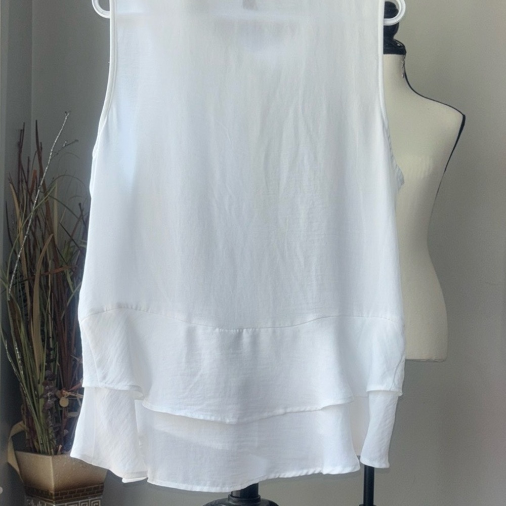 Simply Vera Vera Wang White Sleeveless Boxy Blouse - Picture 3 of 6